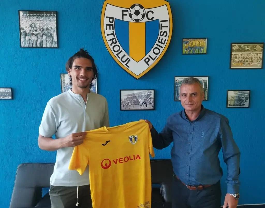 Динамо хотіло підписати румунського захисника