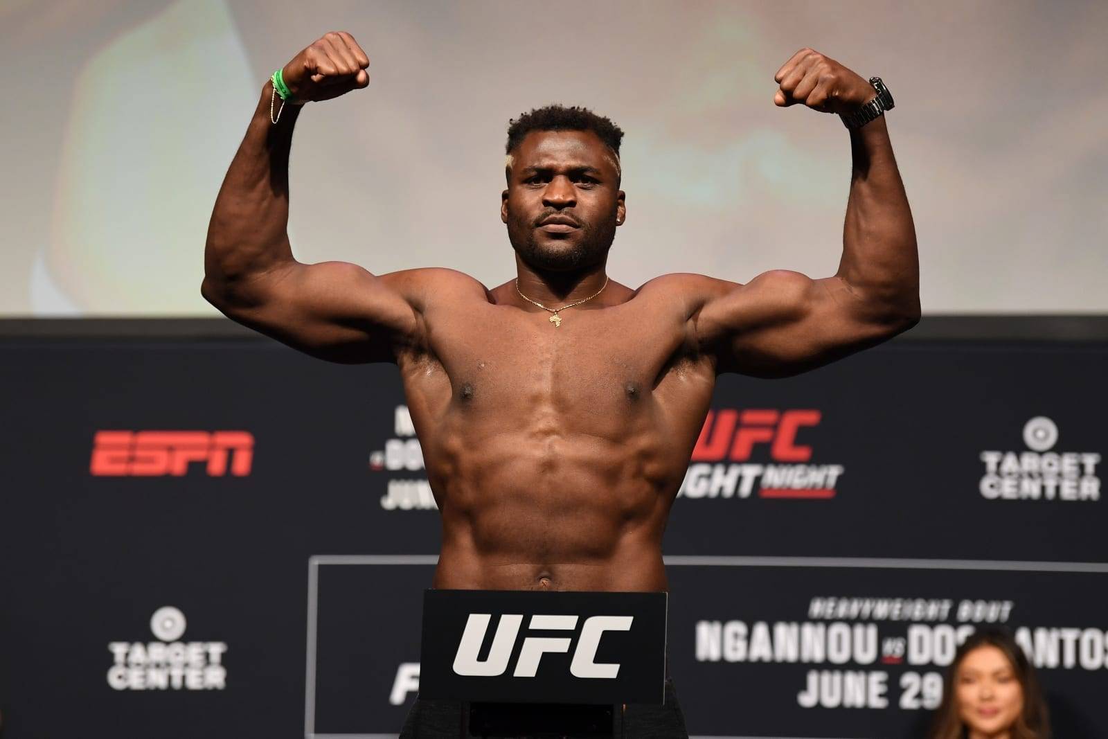 ONE Championship не захотіла підписувати контракт з Нганну