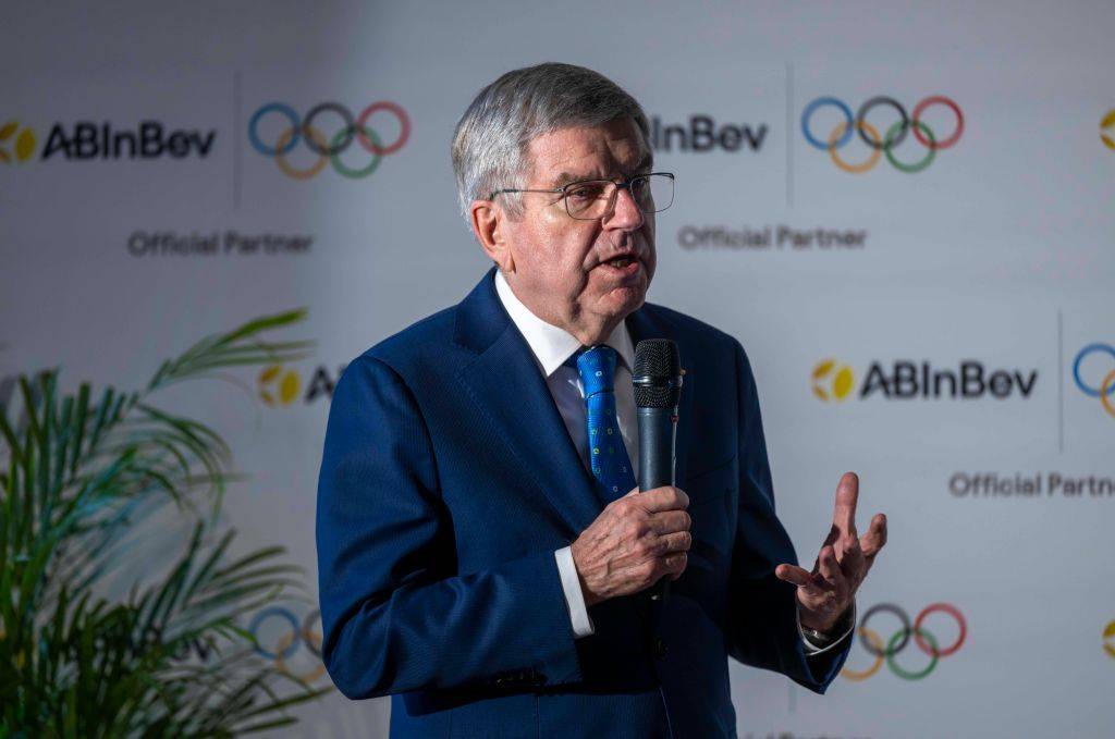 Томас Бах получил награду от WADA