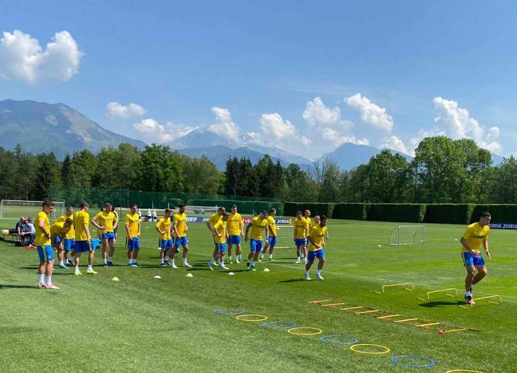 Сікан, Зубков та Качараба приєдналися до збірної України у Словенії