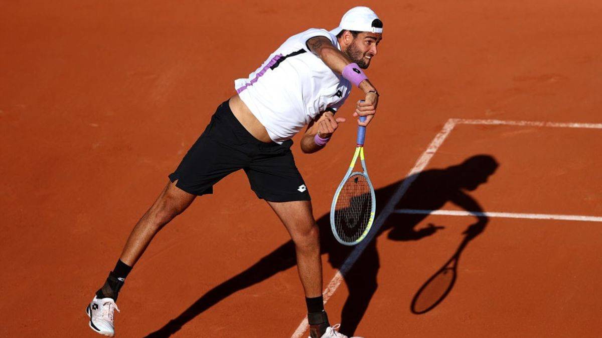 Берреттіні не без проблем подолав стартовий бар'єр Roland Garros