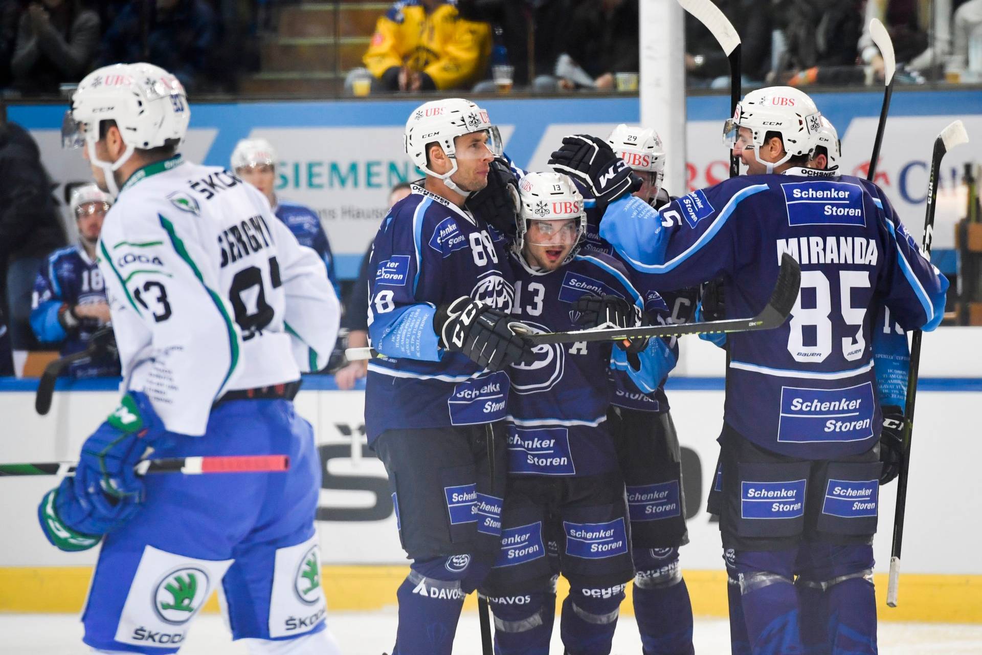 «Салават Юлаев» обстучал все штанги и проиграл «Амбри-Пиотте» в первом матче Кубка Шпенглера-2019