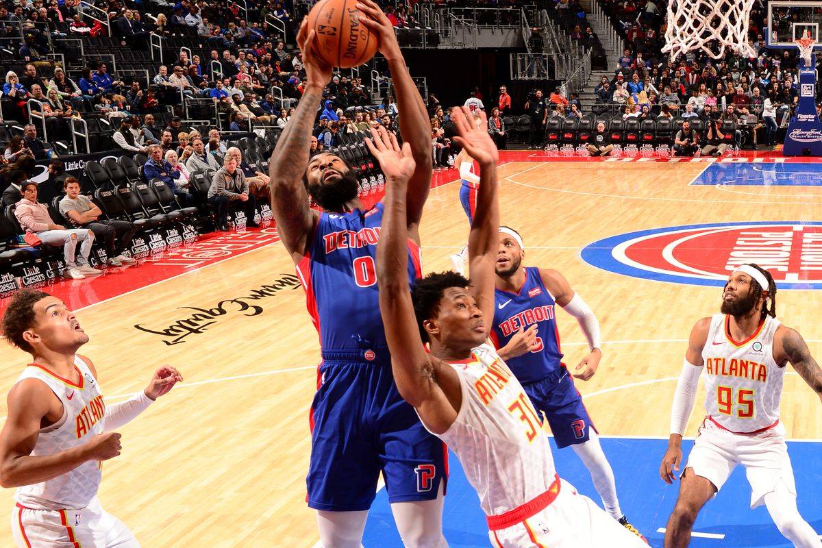 «Детройт» Михайлюка уверено разобрался с «Атлантой» Леня, а «Даллас» не оставил шансов «Кливленду»