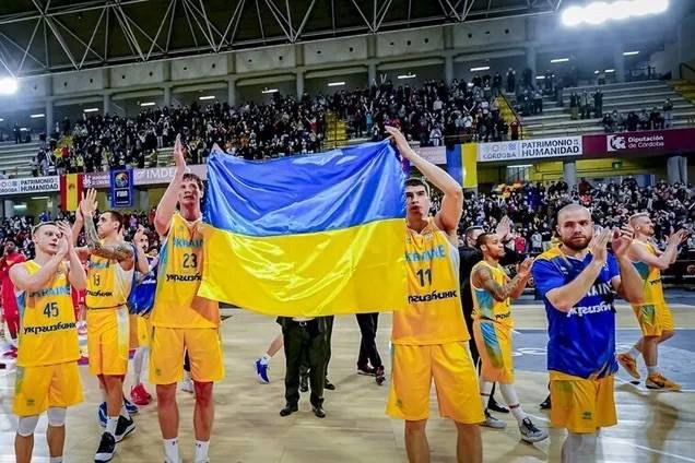 Хокей в Дружківці 23 лютого та матч збірної з баскетболу 24: як український спорт зустрів початок Великої війни?