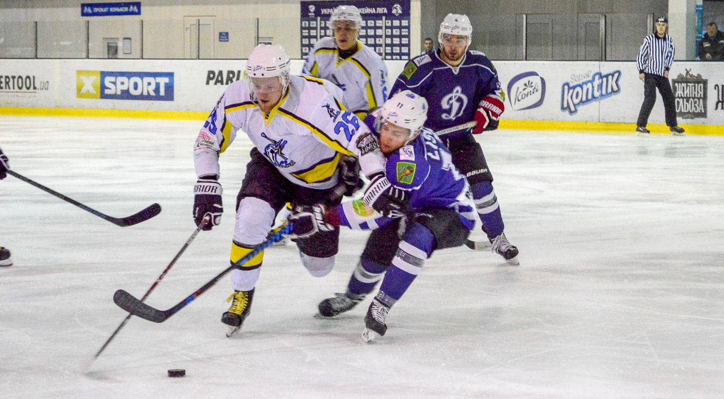 «Днепр» забросил в ворота «Динамо» 9 шайб 