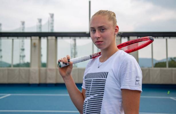 Лопатецкая может не успеть вернуться на корт до конца года