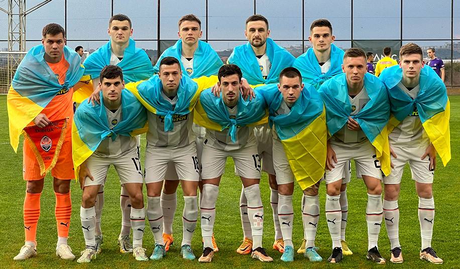 «Шахтар» пропустив від Голланда та програв перший спаринг на зборі