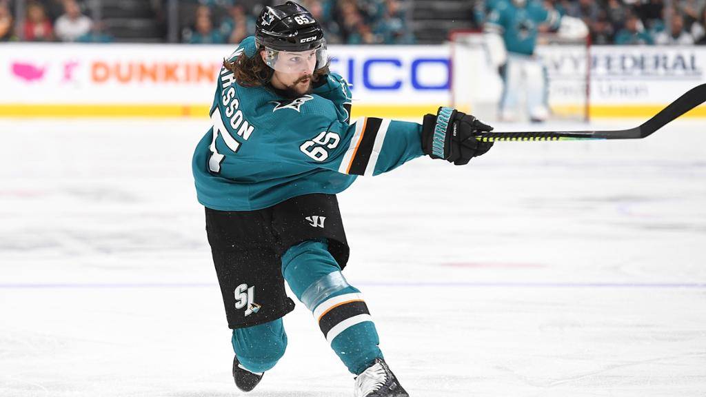Один из самых звездных защитников НХЛ подписал долгосрочный контракт с «Сан-Хосе»