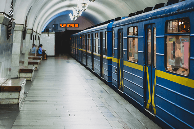 У Києві перейменують 5 станцій метро. Голосування за нові назви завершене