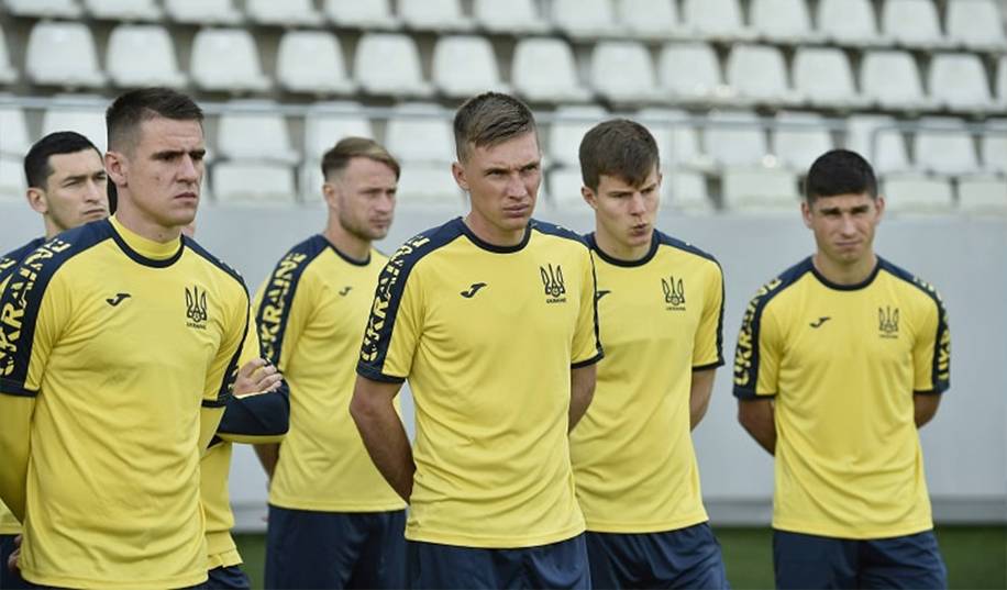 Збірна України стежила за матчами, які вирішили долю її виходу в плей-офф Євро