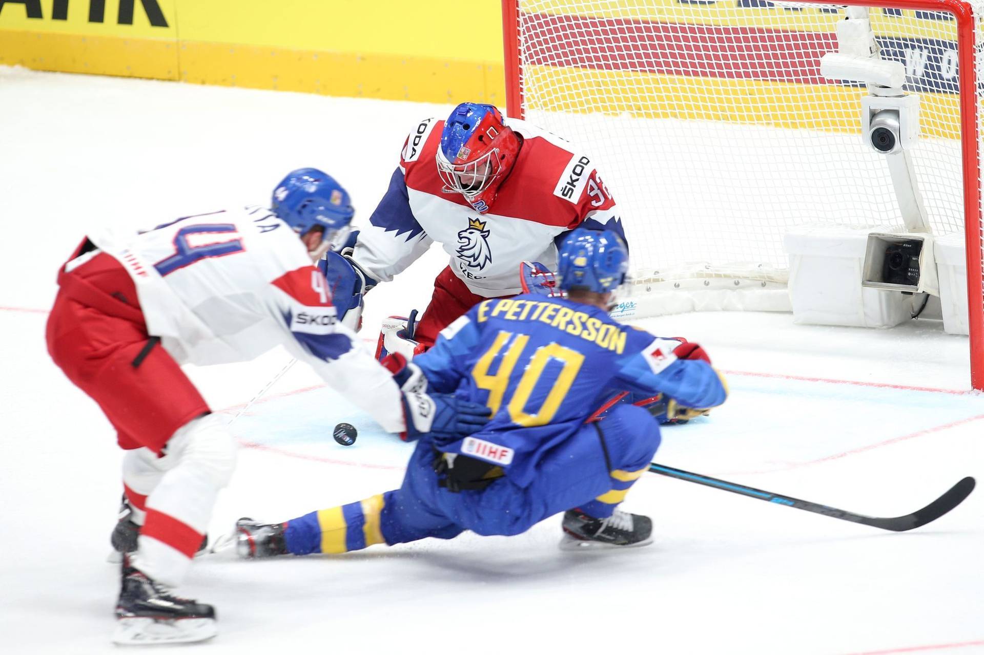 Чехия пока не может рассчитывать на вратаря из НХЛ 