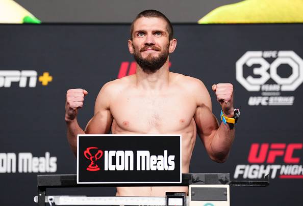 Бондар виявився трохи важчим за Ернандеса перед боєм на турнірі UFC on ESPN 47