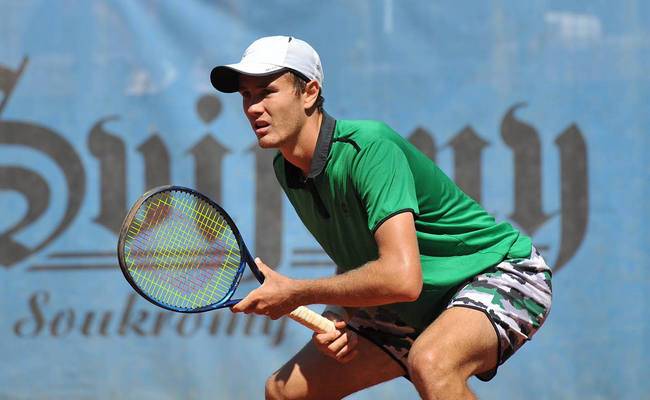 Сачко вышел в полуфинал Challenger в Чехии