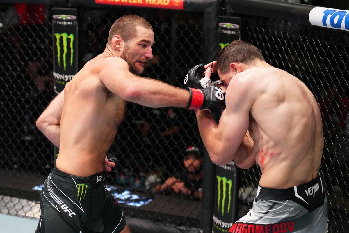 Стрікленд нокаутував росіянина на турнірі UFC on ESPN 48, повернення Кевіна Лі пройшло невдало