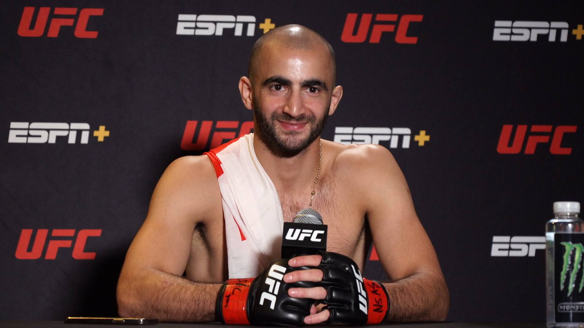 Балакучий грузин Чікадзе нарешті отримав бій в UFC
