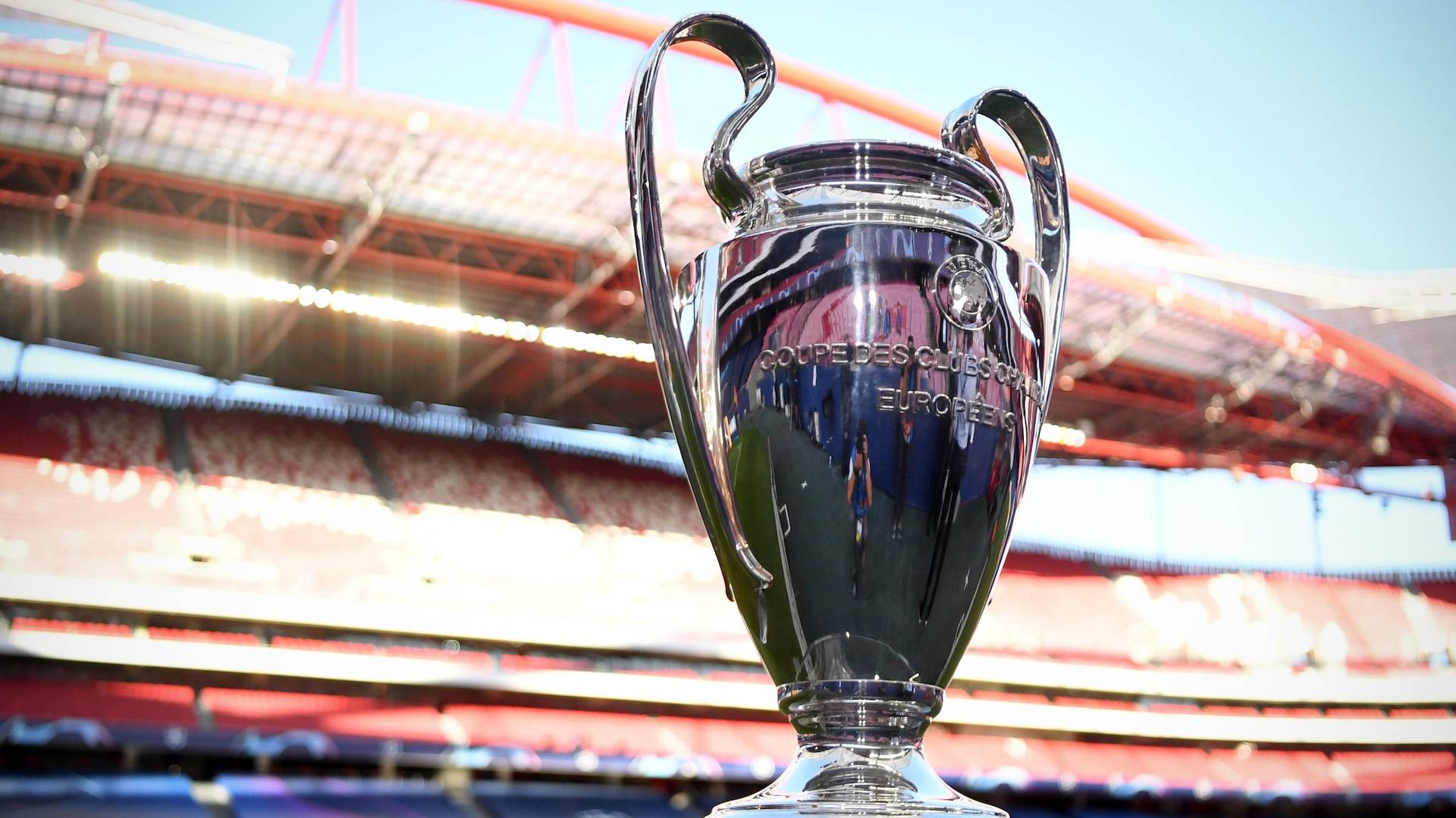 UEFA может оставить формат «финала восьми» в еврокубках на следующие сезоны