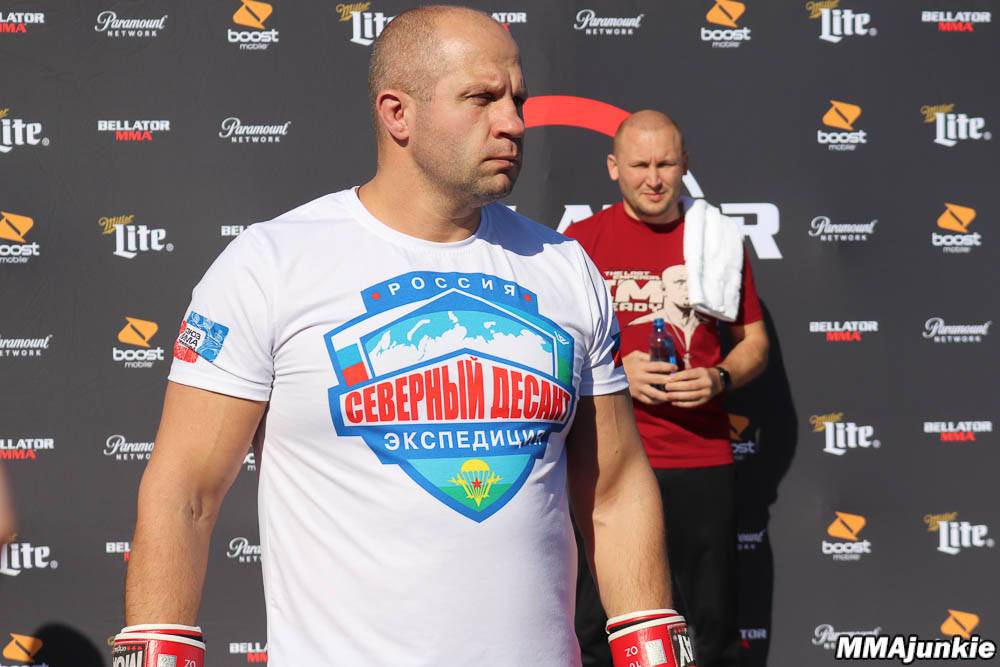 Емельяненко о поступке Хабиба: «Профессионал не должен так себя вести»