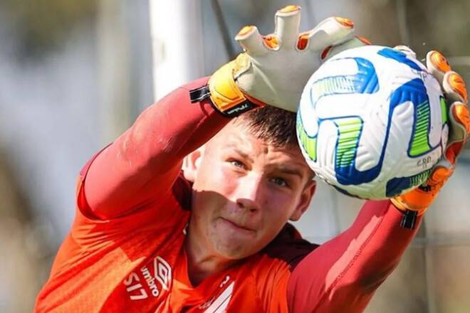 Бразилия хочет натурализовать украинского голкипера