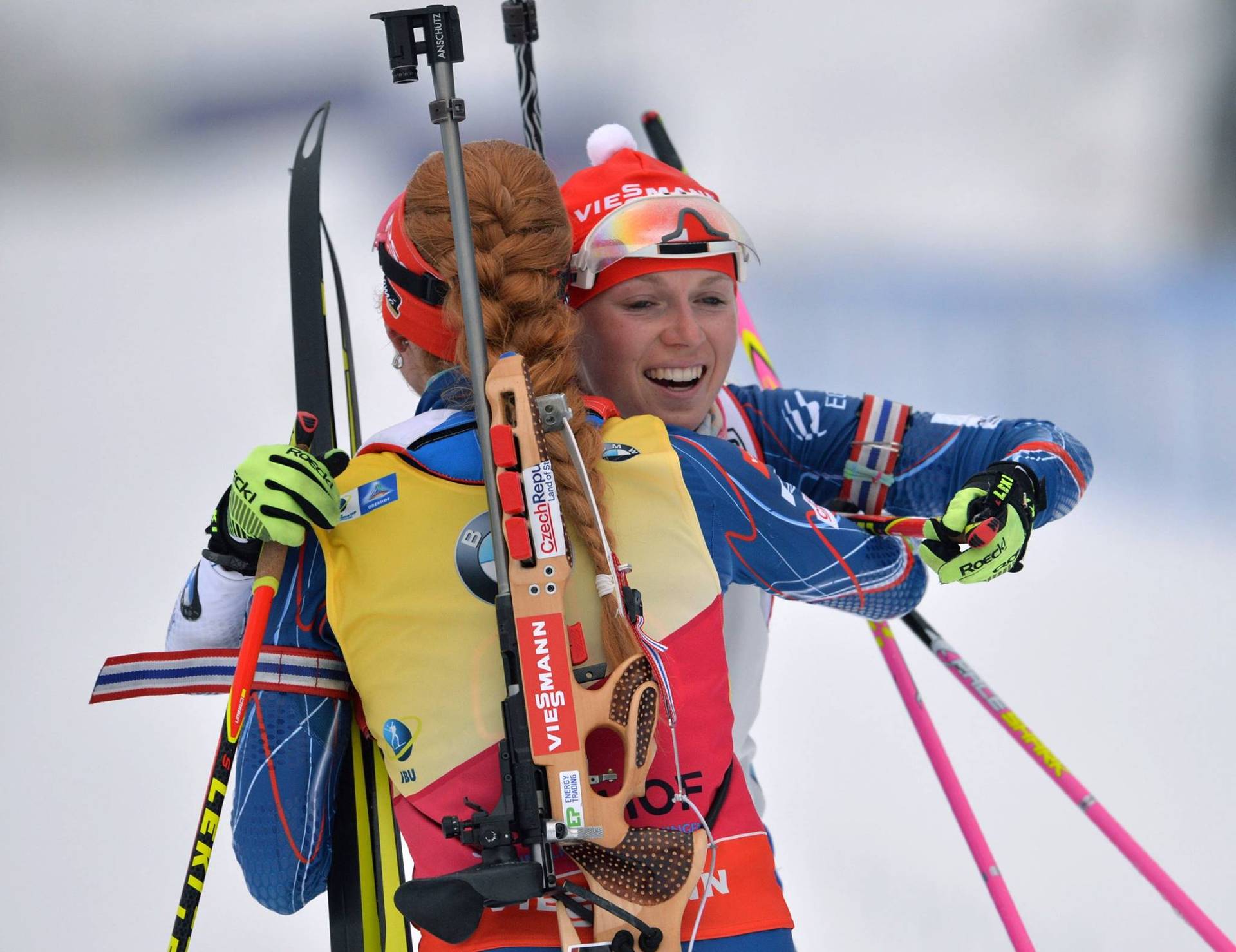 Цветочная церемония Джимы и уникальный ход Коукаловой. Видео женского масс-старта в Оберхофе