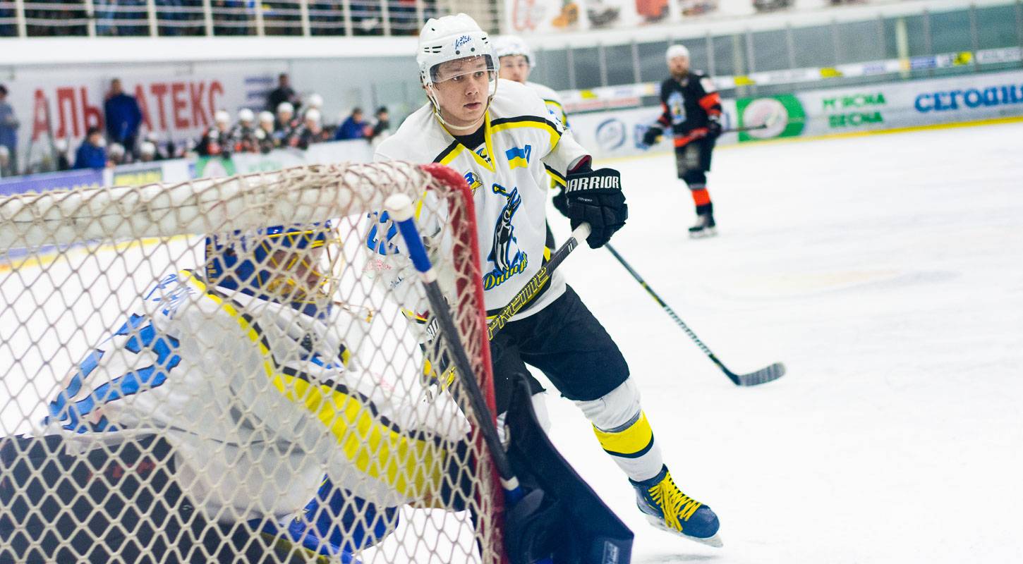 Экс-игрок «Кривбасса» и «Днепра» подписал предварительный контракт с клубом ВХЛ