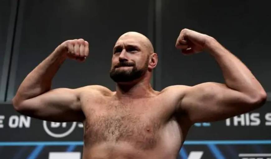 Ексчемпіон світу дав пораду Ф'юрі, яка допоможе перемогти Усика