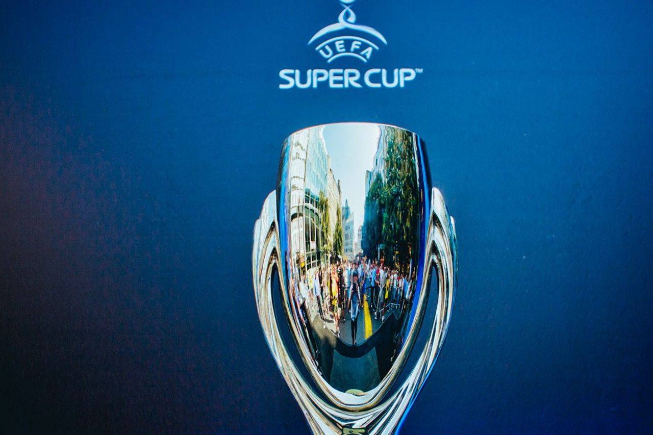 UEFA отказался от первого Суперкубка – его основал журналист. История трофея, который разыграют «Ман Сити» и «Севилья»