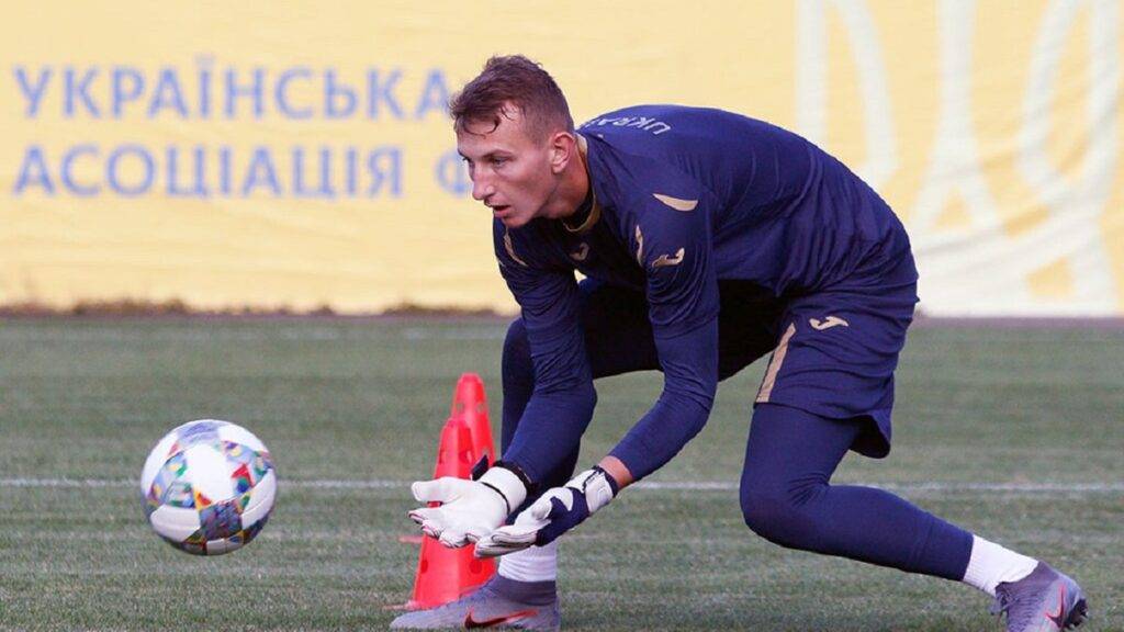 Різник: «Згадуємо всі вправи, скучили за м’ячем, за іграми. Сподіваємося, що буде більше таких матчів»