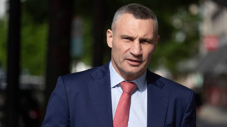 Віталій Кличко розповів, як Усику перемогти Ф'юрі та назвав недоліки британця
