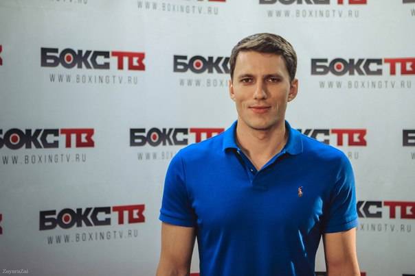Менеджер Бивола: «Смит многие свои бои выиграл нокаутом, он очень опасный»