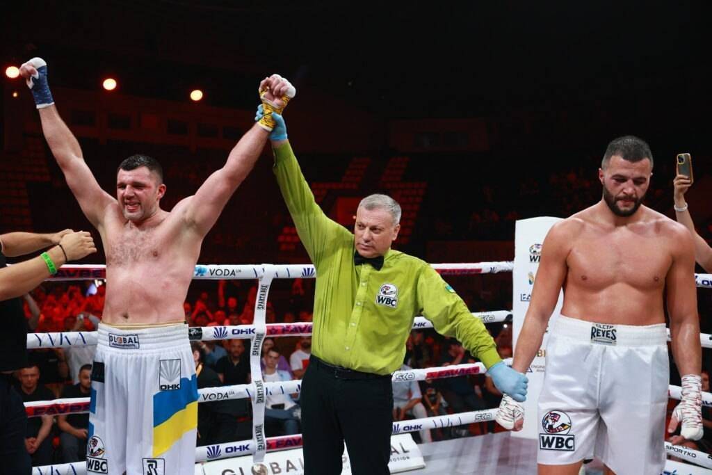 Офіційно: бій Радченко – Лерена за титул WBC відбудеться на шоу у ПАР