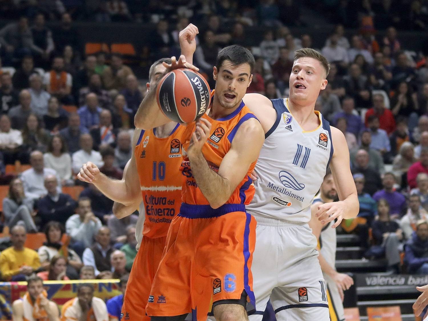 «Валенсия» разобралась с «Химками», «Альба» уступила «Олимпиакосу»