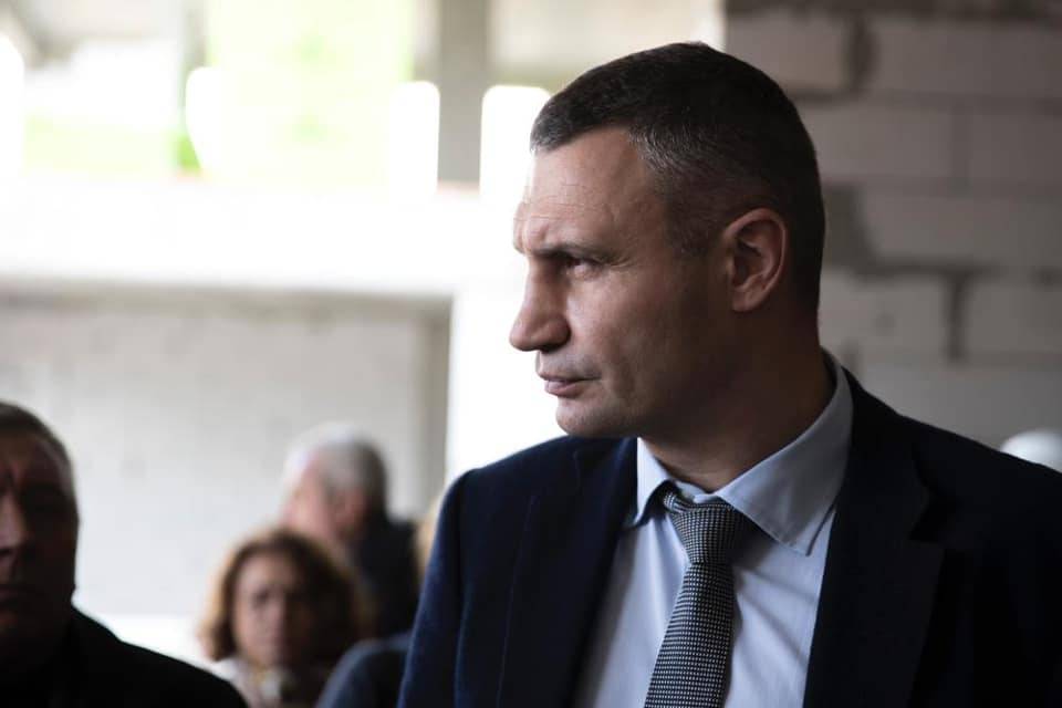 «Остаюсь маминым сынком». Кличко написал трогательное поздравление с Днем матери