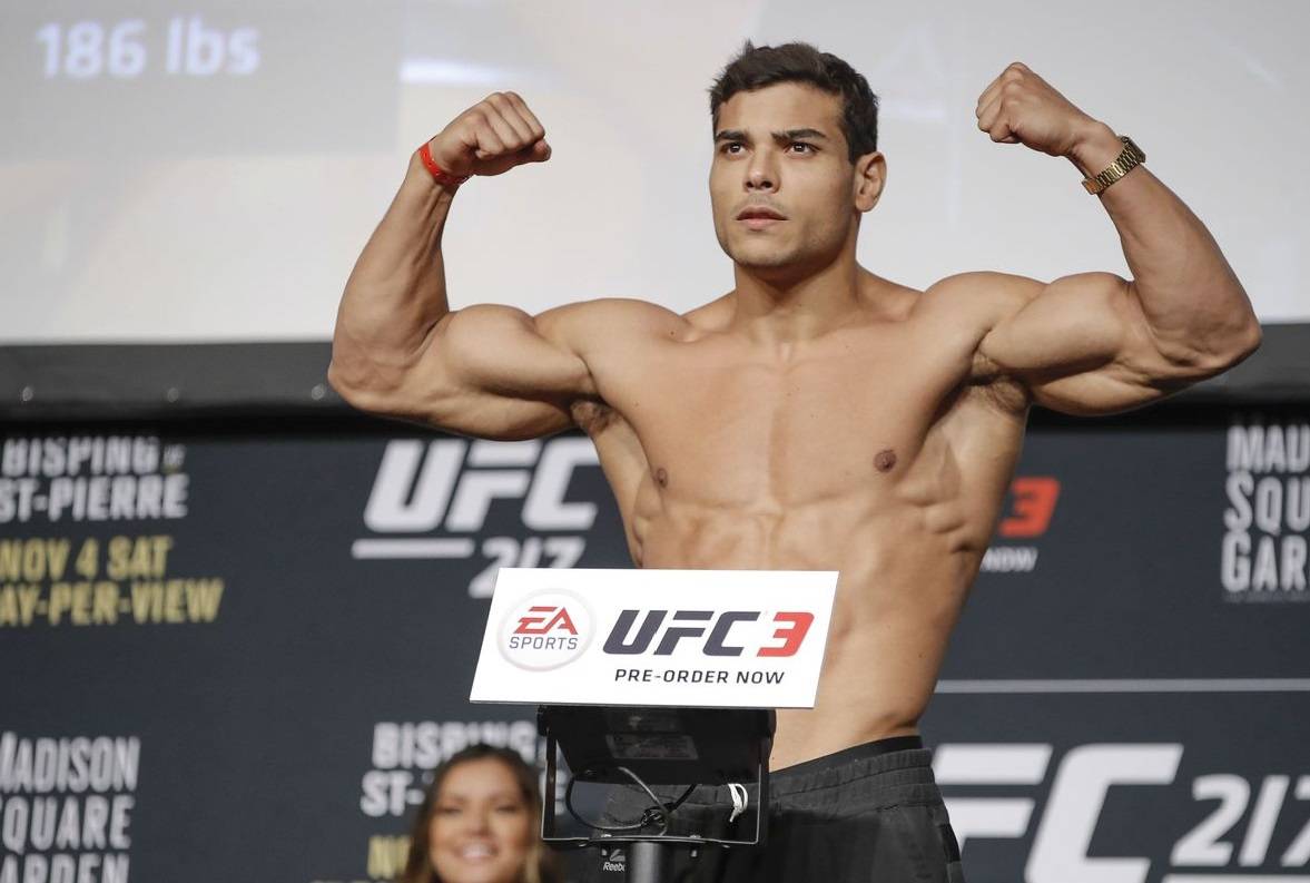 Коста за шесть недель до боя с Адесаньей весит на 14 кг больше нормы