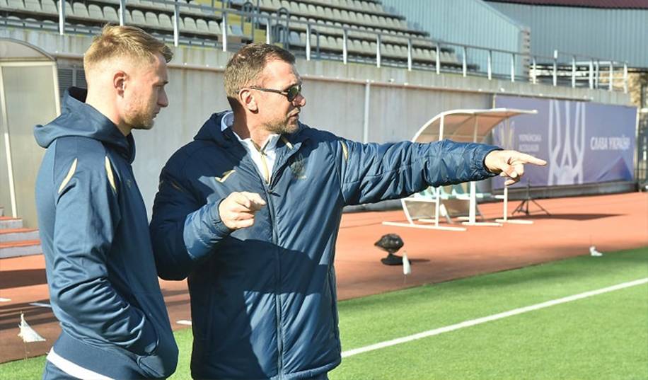 Переконав Шевченко. Безус довизван в збірну України