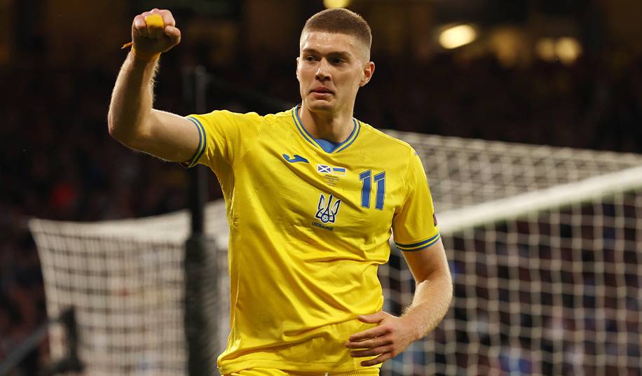 Леоненко: «Довбик ще не доріс до Джеко і рости йому ще довго»