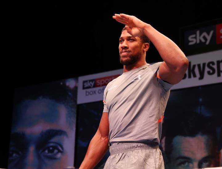 Британський бізнесмен: «Джошуа візьме гроші, адже в реванші знову програє Усик»