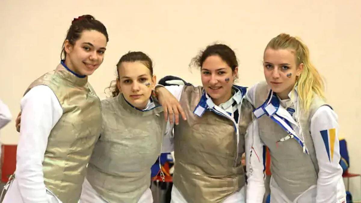 Збірна України програла в чвертьфіналі в командній рапірі