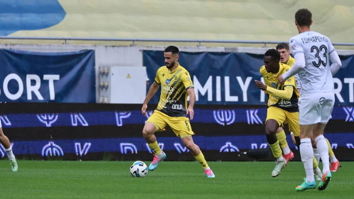 Рух - Верес 100525