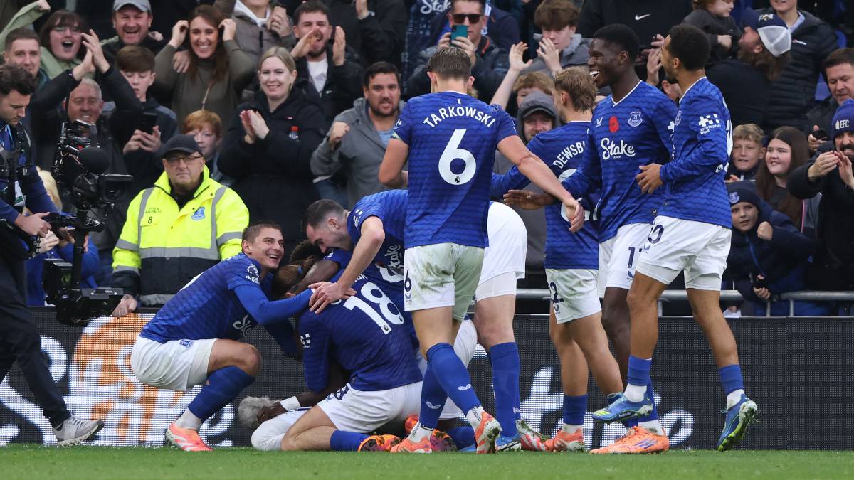 Евертон 081125