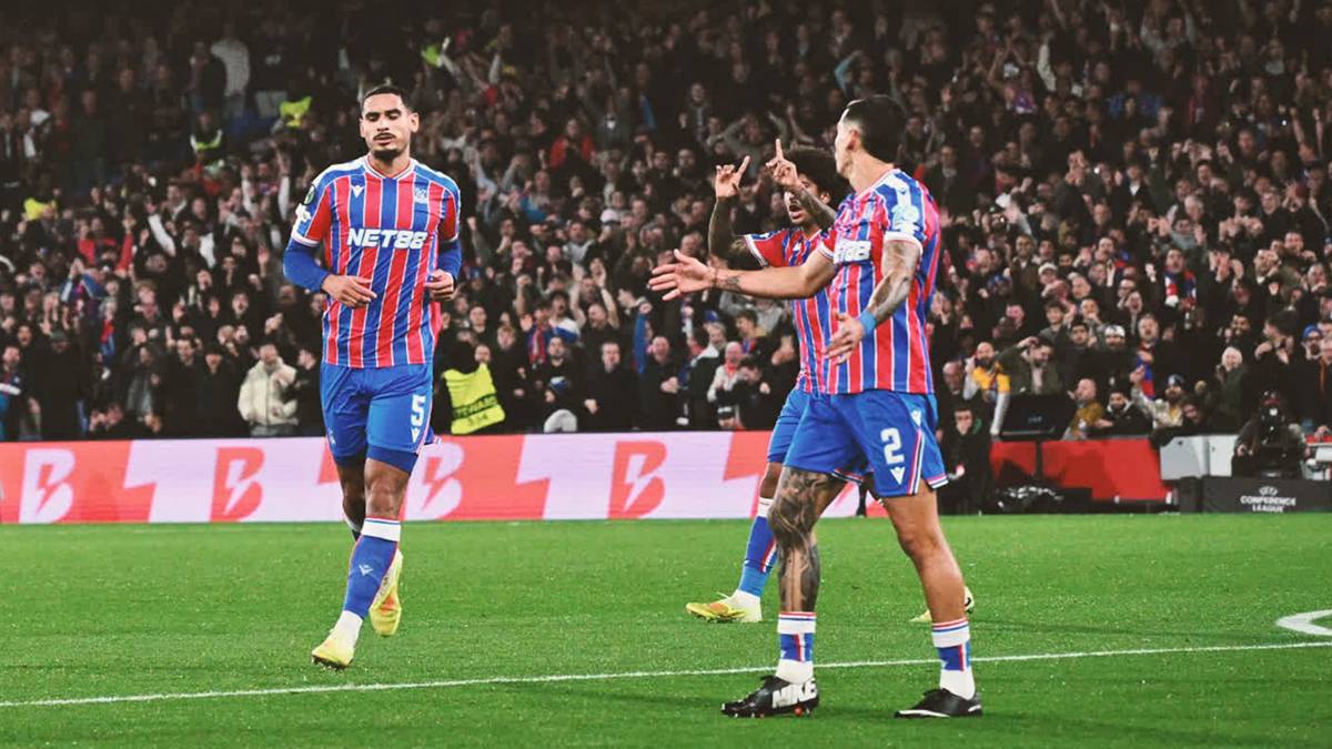 Кристал Пелас