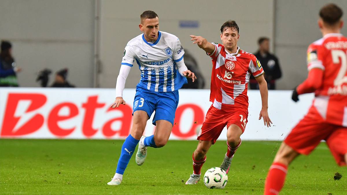 Романчук Університатя - Майнц 281125