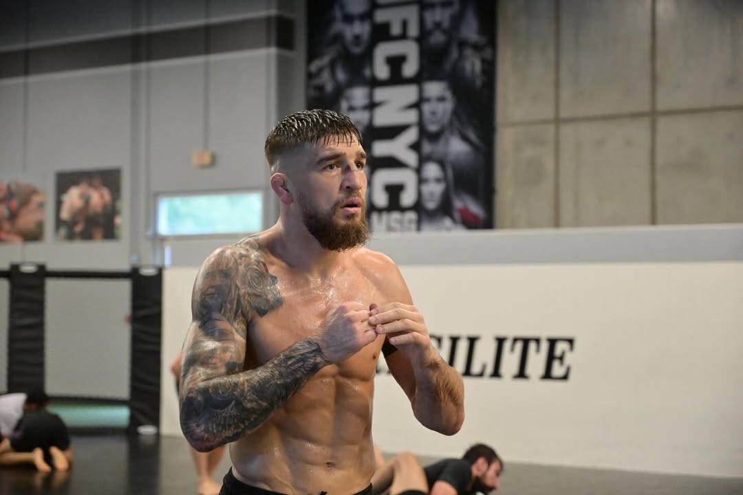 Ярослав Амосов