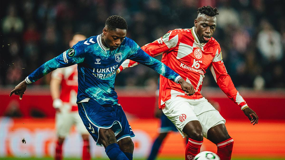 Майнц - Самсунспор 181225