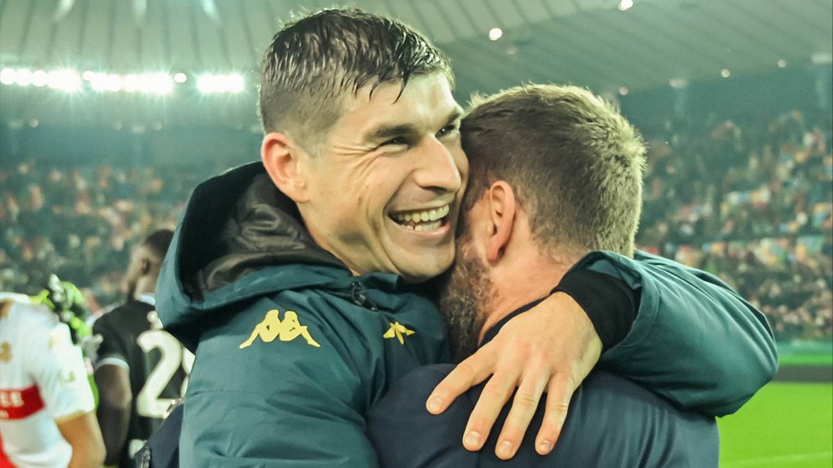 Руслан Маліновський і Даніеле Де Россі. Фото: ФК Дженоа