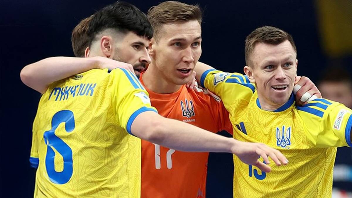 Микола Микитюк, Олександр Сухов та Ігор Корсун (збірна України). Фото: АФУ