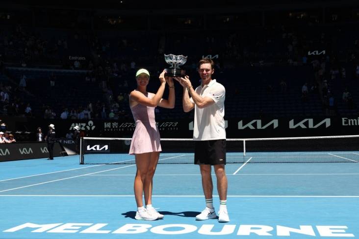 Олівія Гадекі/Джон Пірс / Фото - AO-2026