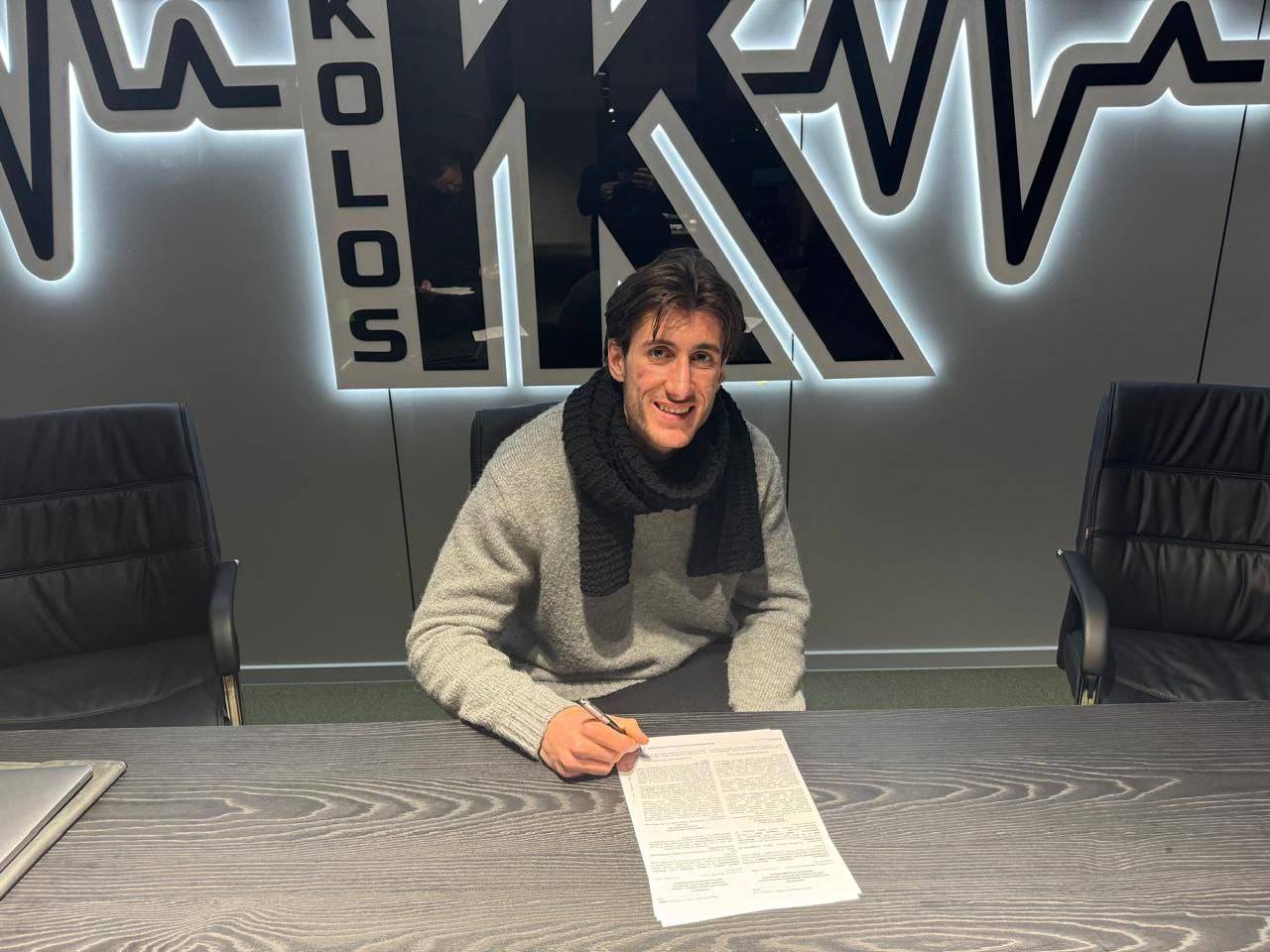 станковскі.