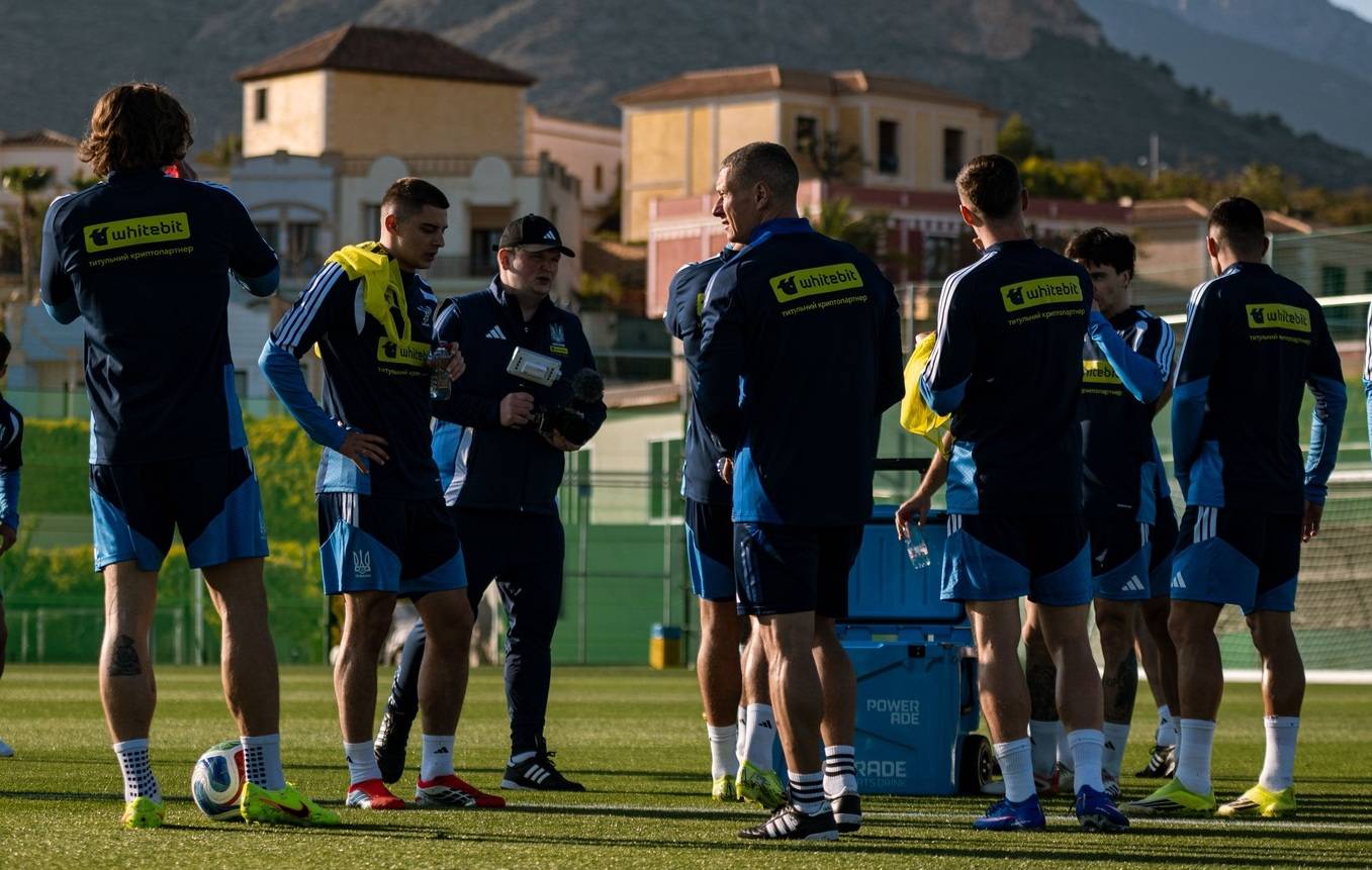 Збірна України з футболу