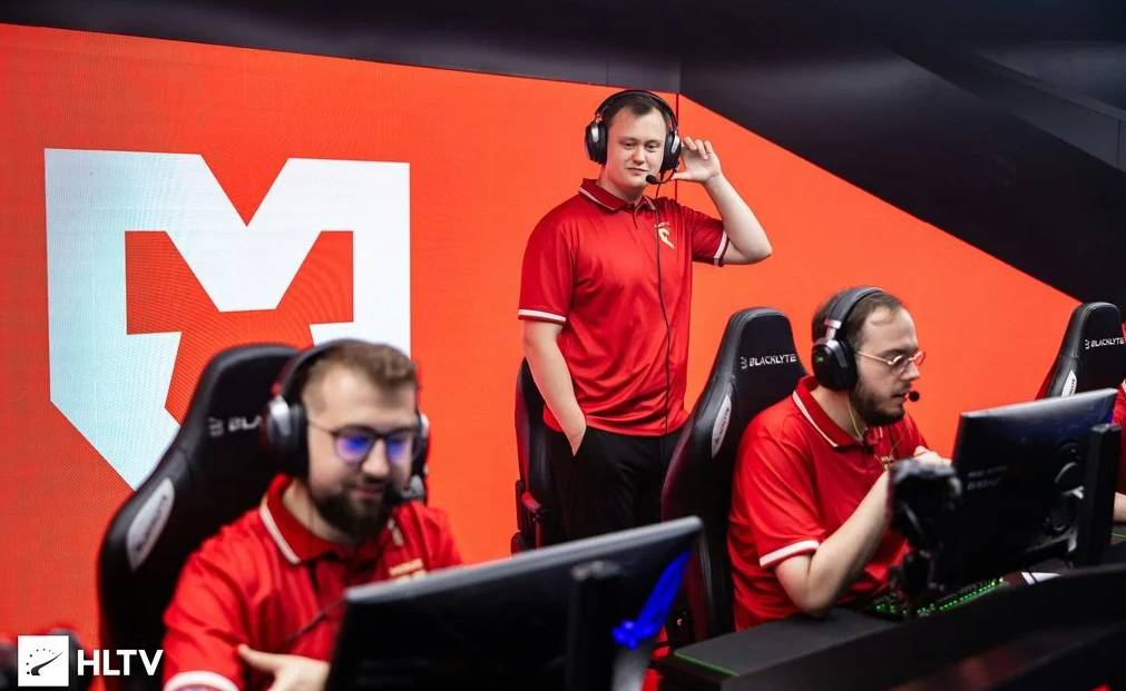 MOUZ