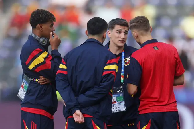 «Посилення» збірної Іспанії на матч з Англією. Спеціальний гість прилетів на фінал Євро-2024